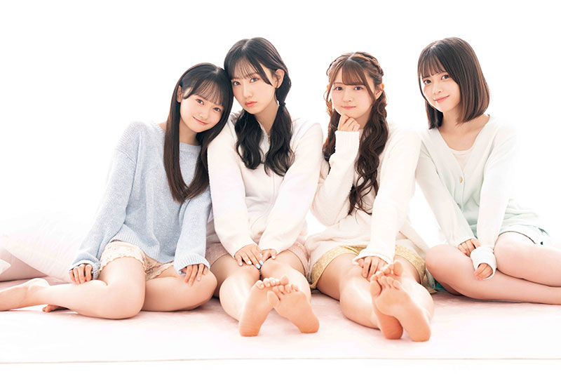 メモリアルブック『AKB48 20th Anniversary Book』より
