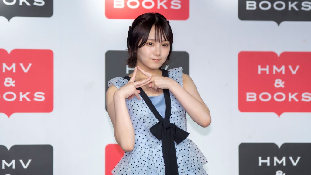 AKB48・田口愛佳が1st写真集『好きと言えたら』発売記念取材会に出席