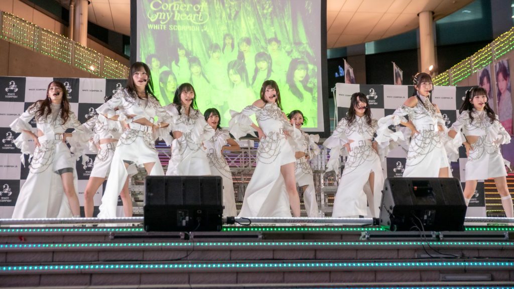 WHITE SCORPION 2ndミニアルバム『Corner of my heart』リリースイベントより