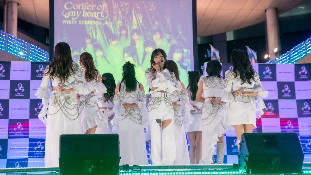 WHITE SCORPION 2ndミニアルバム『Corner of my heart』リリースイベントより