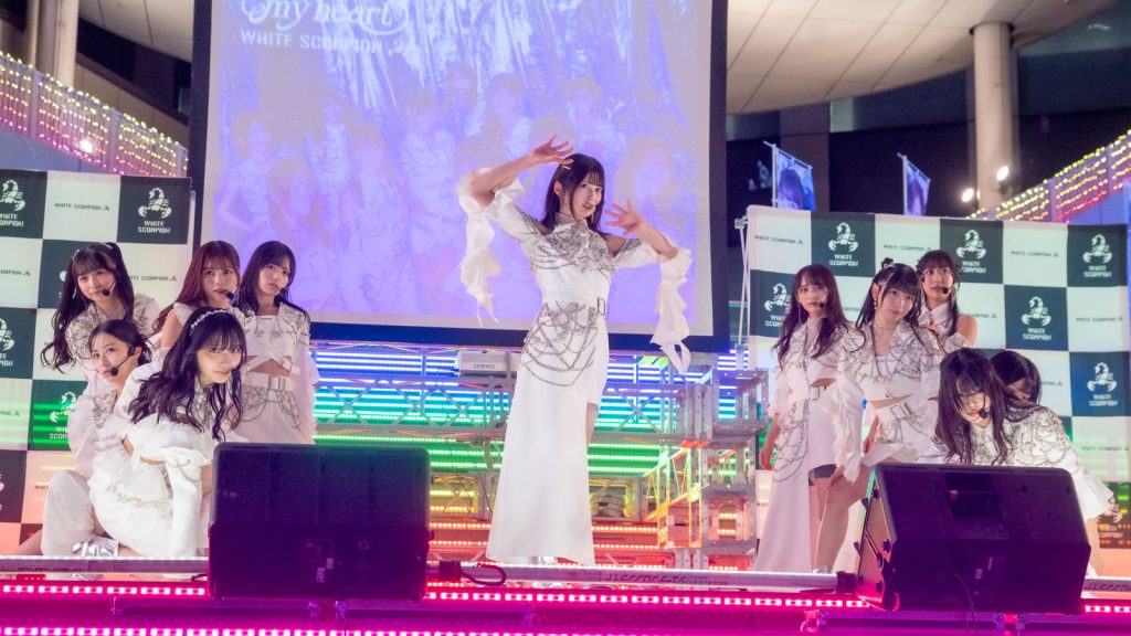 WHITE SCORPION 2ndミニアルバム『Corner of my heart』リリースイベントより