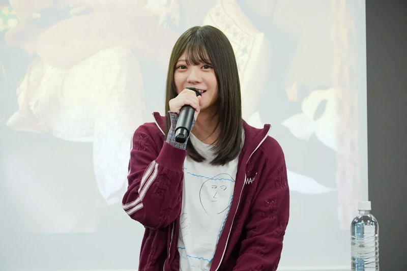 乃木坂46・冨里奈央