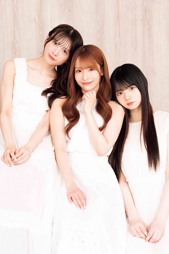 メモリアルブック『AKB48 20th Anniversary Book』より