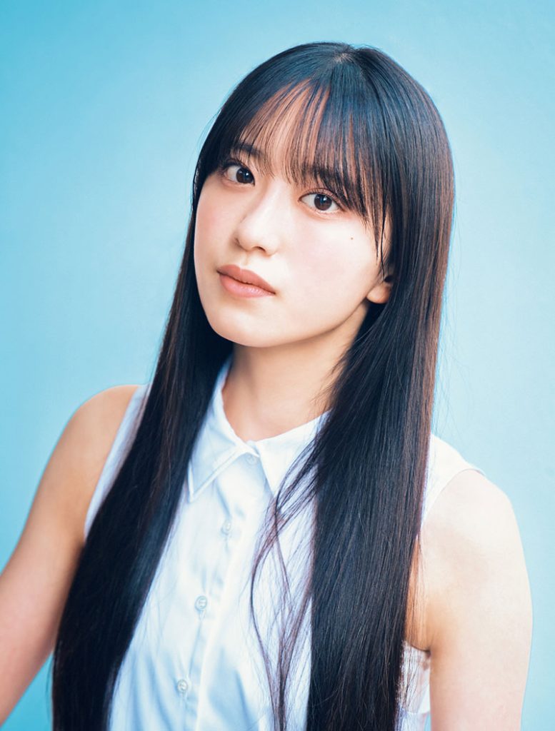 『週刊少年マガジン48号』に登場している櫻坂46・村井優