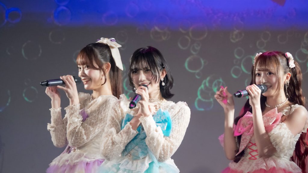 「ラフ×ラフLIVE HOUSE TOUR2025『ポップ☆トラベル～あなたに会いに来ちゃいました～」』より