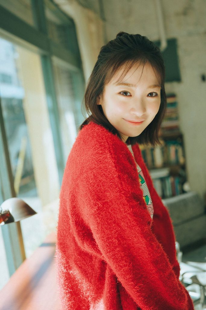 「週刊FLASH」に登場している小島凪紗