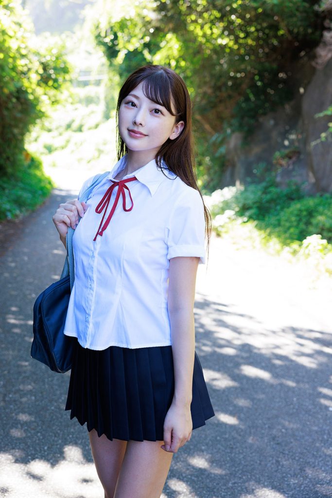 グラビアアイドル松本みいなイメージDVD「みーにゃにおまかせ」より