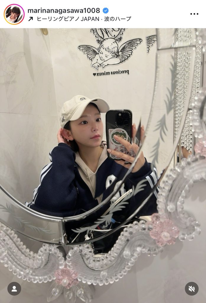 キャップがとても似合う私服姿