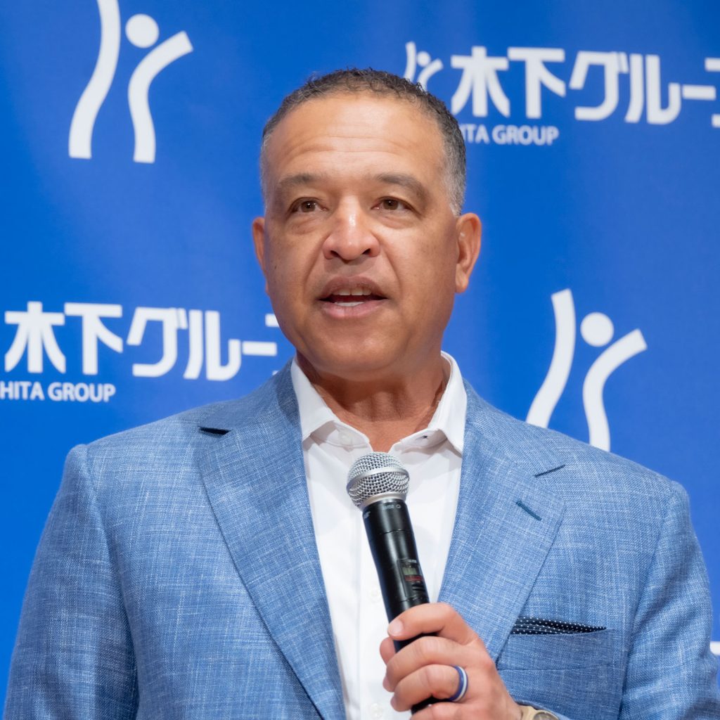 木下グループ新CM発表会に出席した『ロサンゼルス・ドジャース』デーブ・ロバーツ監督