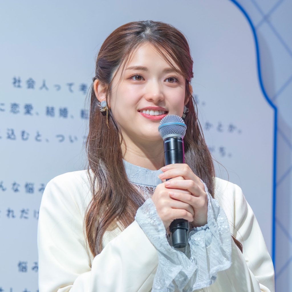 松村沙友理が日本生命『＃みんなの社会人ブルー展』オープニングイベントに出席