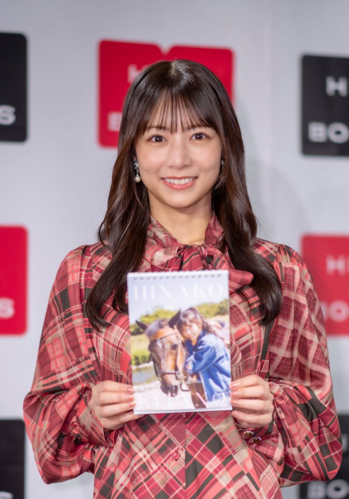 『北野日奈子 2026年卓上カレンダー』発売記念取材会より