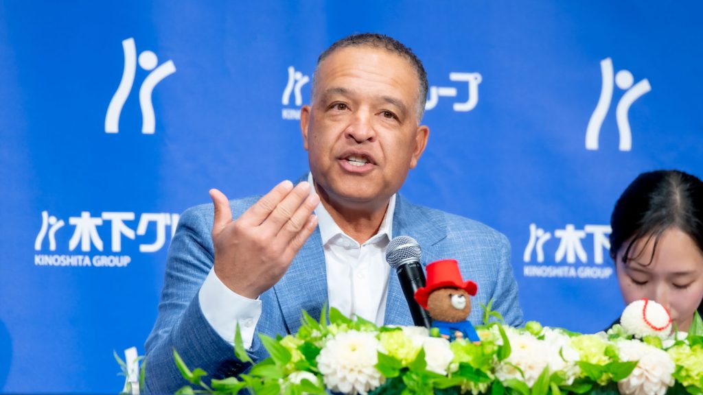 木下グループ新CM発表会に出席した『ロサンゼルス・ドジャース』デーブ・ロバーツ監督