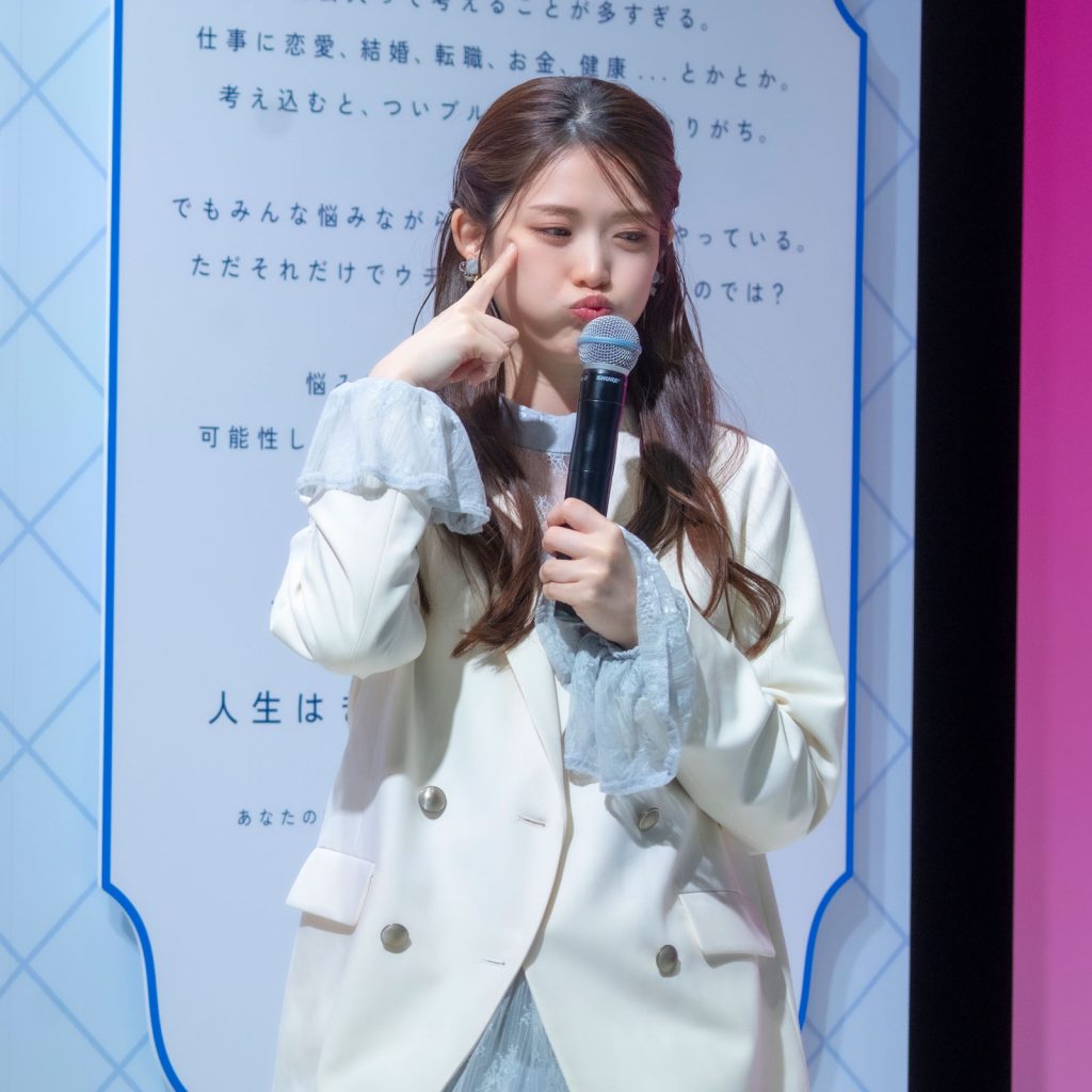 松村沙友理が日本生命『＃みんなの社会人ブルー展』オープニングイベントに出席