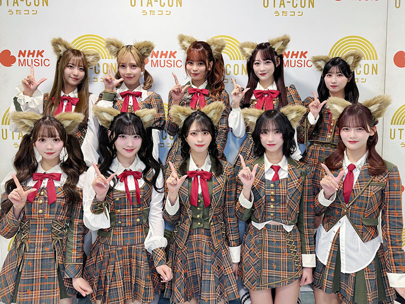 10月28日にはNHK総合「うたコン」に生出演し、メンバー全員が“オオカミの耳”を付けたスペシャル衣装で登場しました