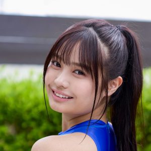 ポニテもお似合い…西本ヒカル、25歳の魅力を凝縮した最新グラビア作品