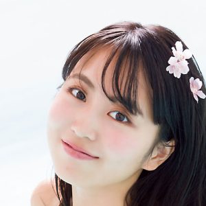 グラビア界のニューヒロイン・福井梨莉華、弾ける笑顔の王道ビキニショット