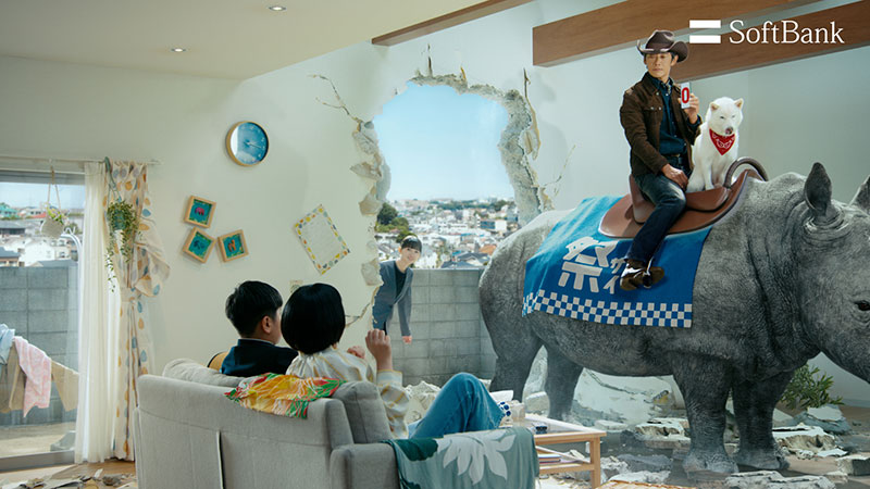 ソフトバンク株式会社新ウェブCM「スマホデビュー祭 お宅訪問」篇より