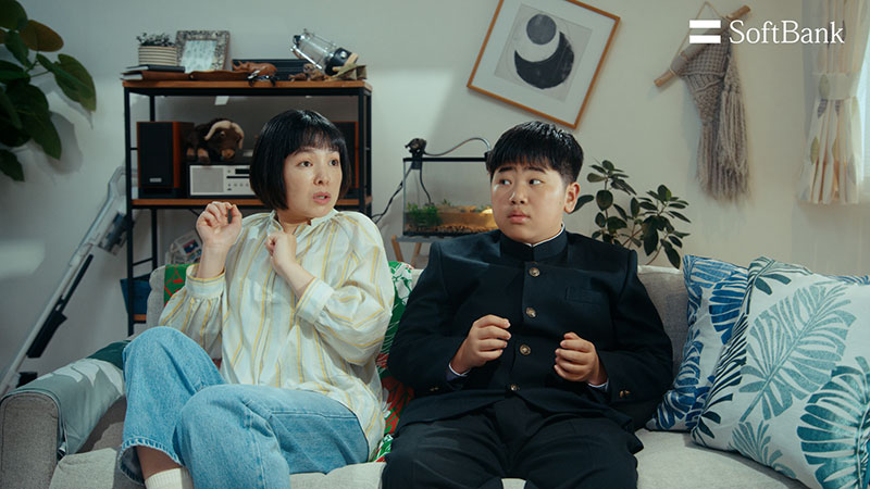 ソフトバンク株式会社新ウェブCM「スマホデビュー祭 お宅訪問」篇より