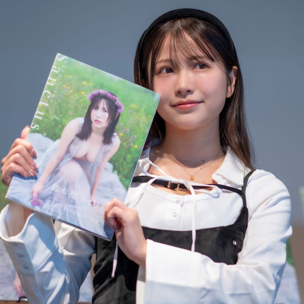 鈴木聖ファースト写真集『Sanctus(サンクタス)』発売記念取材会より