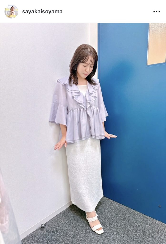 ABEMA「夏の恋リア祭2025」には爽やかな衣装で出演