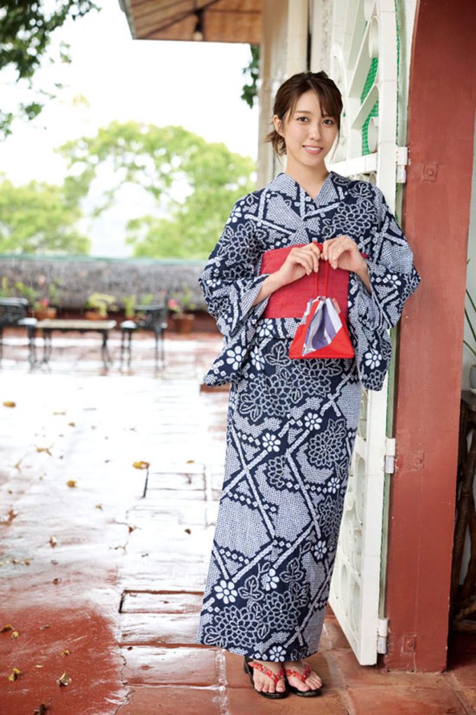 グラビアアイドル秦瑞穂イメージDVD「Finale」より