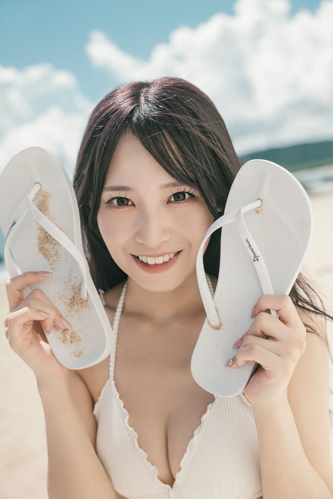 SKE48・入内嶋涼1st写真集『さやけき光』(白夜書房)より封入ポストカード1