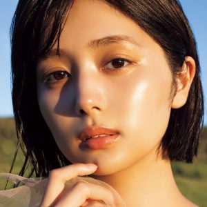 北野瑠華2nd写真集のタイトルが『ヴィーナスの、誕生』に決定！夕陽に照らされた表紙カットも公開