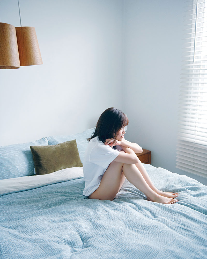 櫻坂46・松田里奈1st写真集『まつりの時間』(幻冬舎)＠Loppi・HMV限定版裏表紙カット