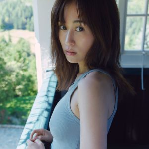 AKB48“OG”として『レコ大』出演でも話題…前田敦子、写真集オファーに「『はい、やります』とは即答できませんでした」