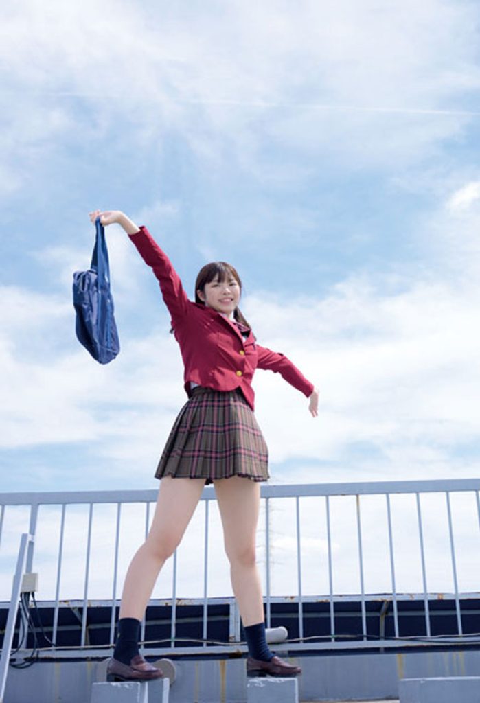 グラビアアイドル小日向ゆりイメージDVD「Newtopia」より