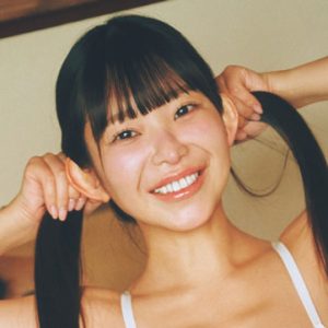 “まりちゅう” ついに三十路に突入…長澤茉里奈史上最強の大胆水着に挑戦