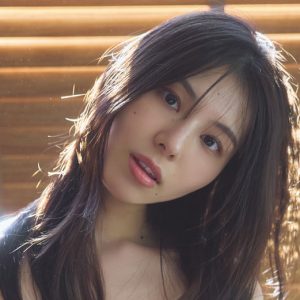 元乃木坂46 相楽伊織、湘南の海沿いで“同棲”グラビア