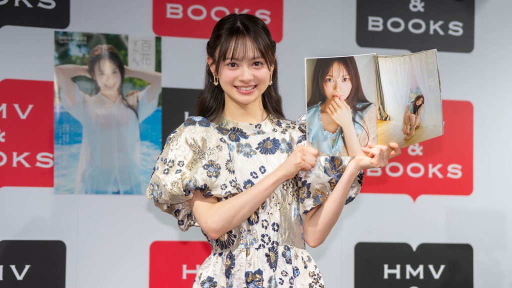 AKB48・伊藤百花1stフォトブック『百花ずかん。』発売記念取材会より