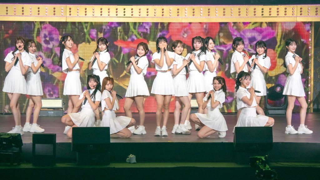 「AKB48 20th Year Live Tour 2025 in 日本武道館 ～あの頃、青春でした。これから、青春です～ リクエストアワーセットリストベスト20」より『知ったかぶりのその下に』