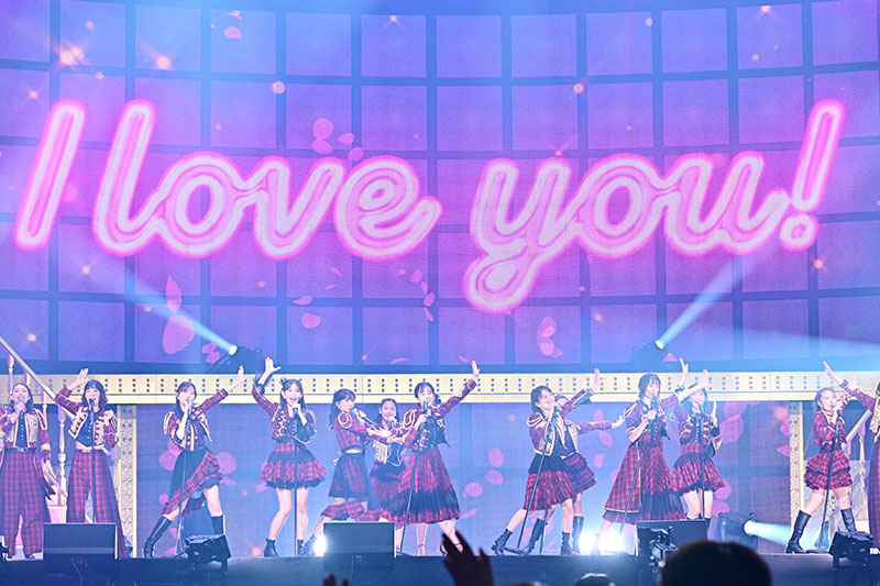 「AKB48 20th Year Live Tour 2025 ~あの頃、青春でした。これから、青春です~ 20周年記念コンサート Part3」より