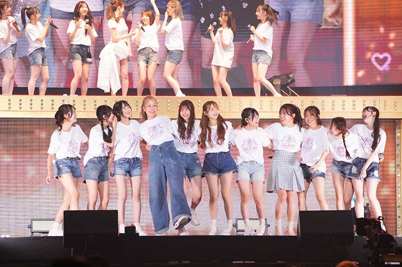 「AKB48 20th Year Live Tour 2025 in 日本武道館 ~あの頃、青春でした。これから、青春です~」20周年記念コンサート Part2より