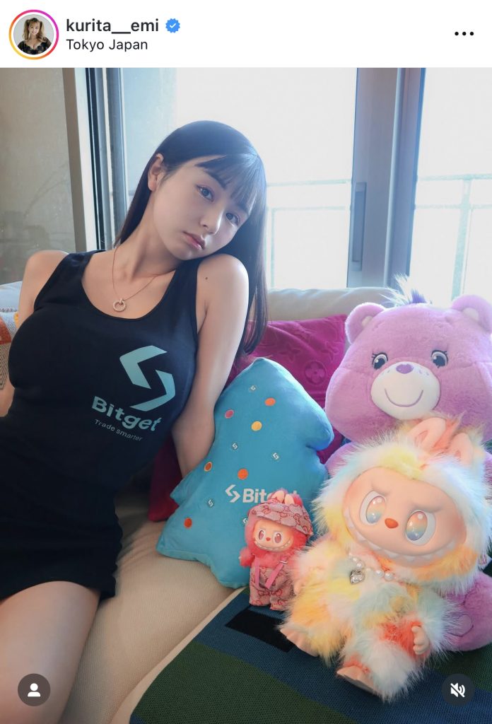 ぬいぐるみと一緒にパシャリ