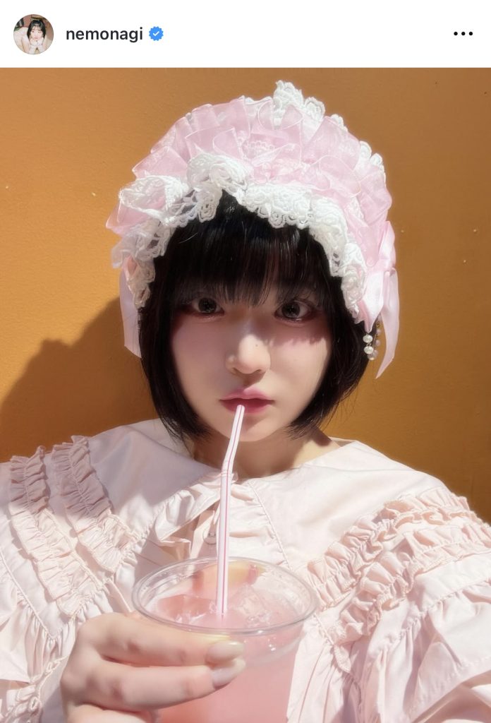 バブみ感いっぱいのロリータ衣装姿