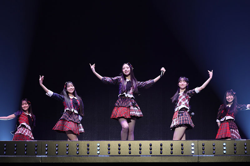 「AKB48 20th Year Live Tour 2025 in 日本武道館 ～あの頃、青春でした。これから、青春です～ リクエストアワーセットリストベスト20」より
