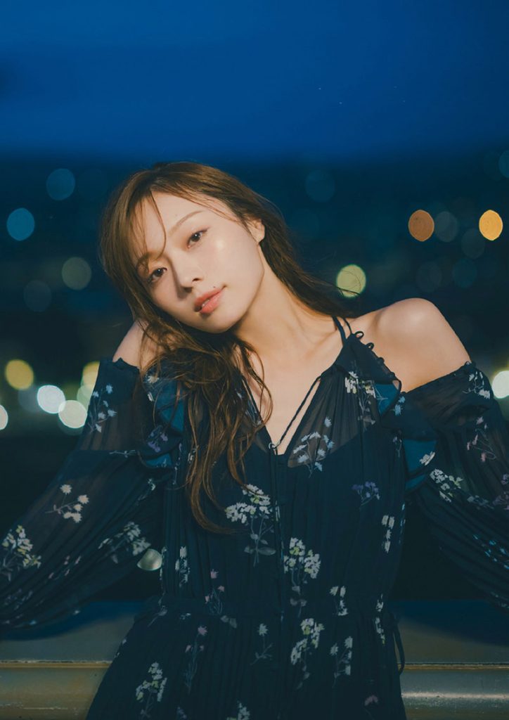 乃木坂46・梅澤美波2nd写真集『透明な覚悟』(光文社)通常版裏表紙