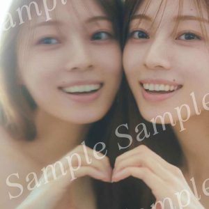 乃木坂46梅澤美波、“双子梅ちゃん”が特典ポストカードにも登場