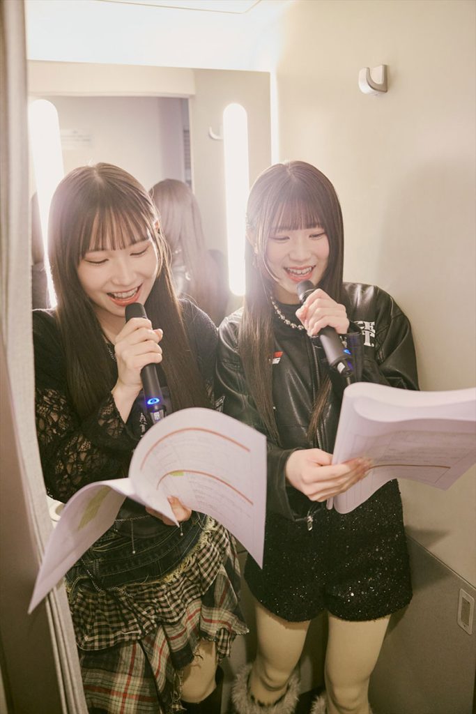 新幹線車内にてSKE48大村杏と河村優愛