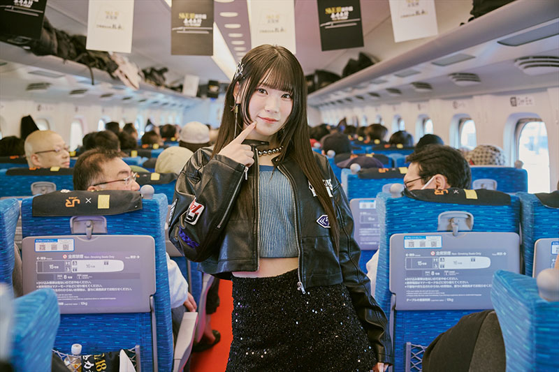 新幹線車内にてSKE48河村優愛
