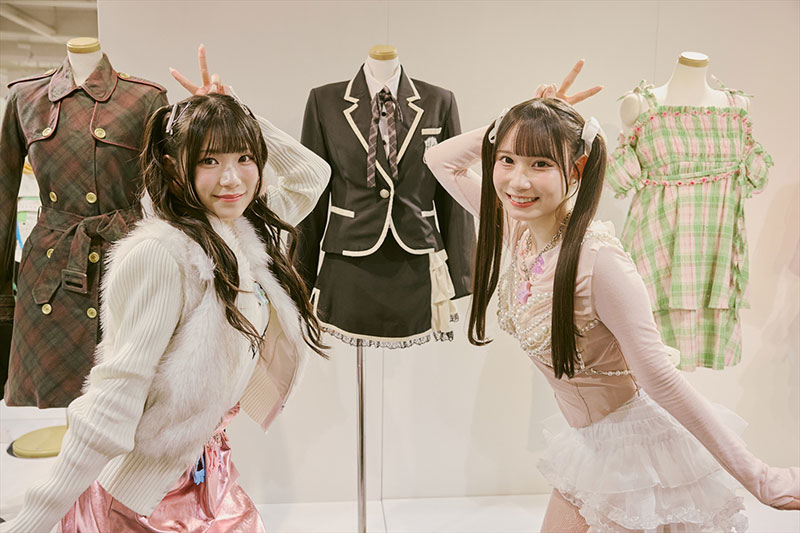 名古屋栄三越衣装展会場にてSKE48河村優愛と大村杏