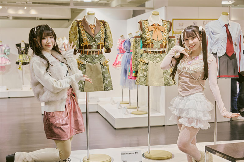 名古屋栄三越衣装展会場にてSKE48河村優愛と大村杏