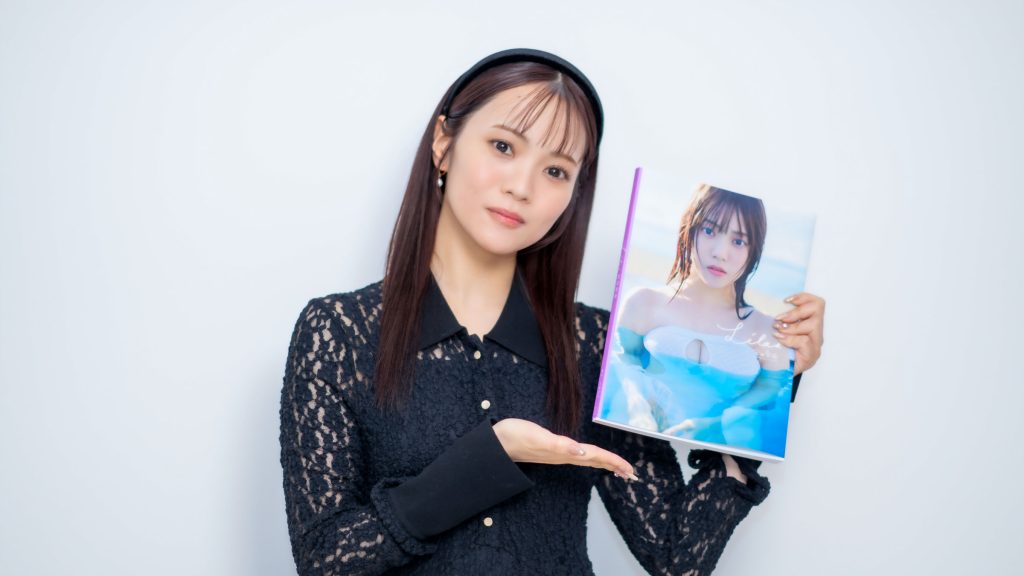1st写真集『Lilas』を発売する宮田愛萌
