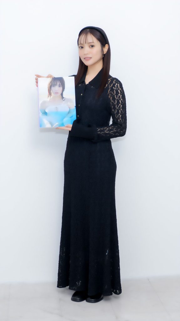 1st写真集『Lilas』を発売する宮田愛萌