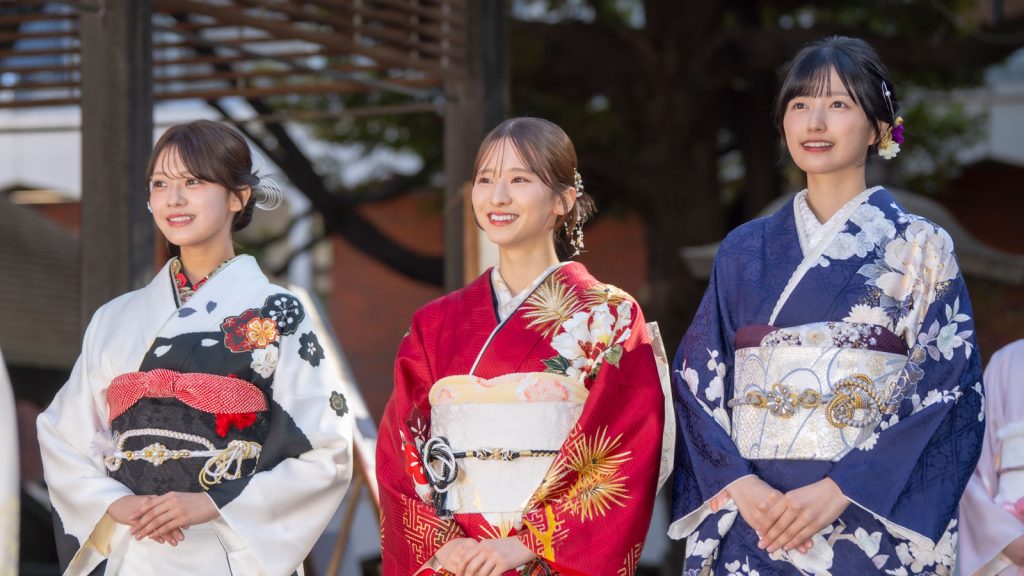 乃木坂46奥田いろは、菅原咲月、五百城茉央(左から)