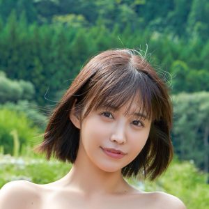 グラビア＆コスプレ二刀流の美女、スレンダーボディーで魅せるギリギリシーン