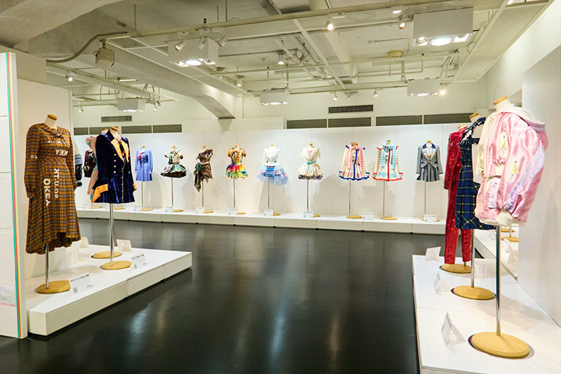 名古屋栄三越衣装展会場